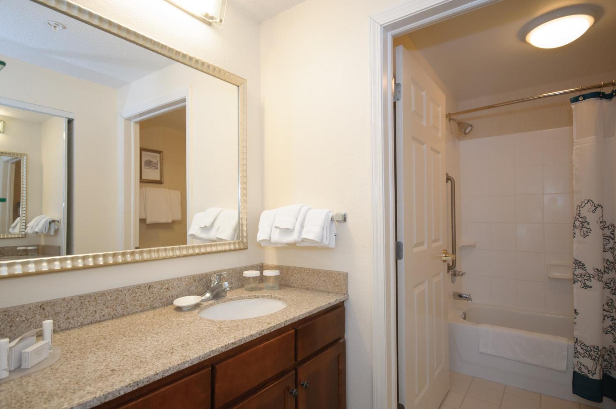 Residence Inn Rochester Mayo Clinic Area מראה חיצוני תמונה